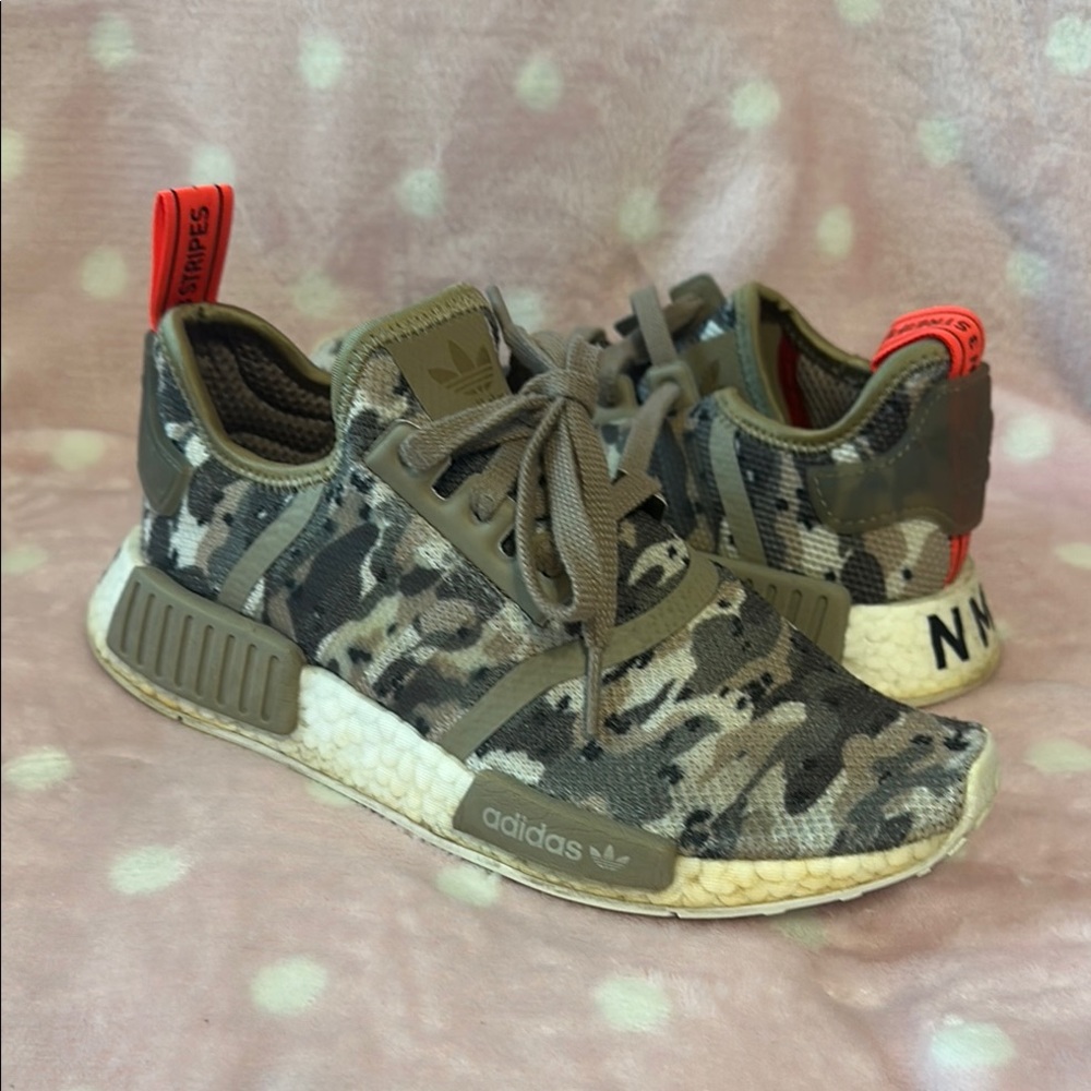 Adidas NMD camo youth size 5 EUC